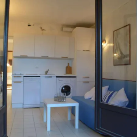 T2 Avec Terrasse, Piscine, Proche A Saint-cyprien - Fr-1-225d-26